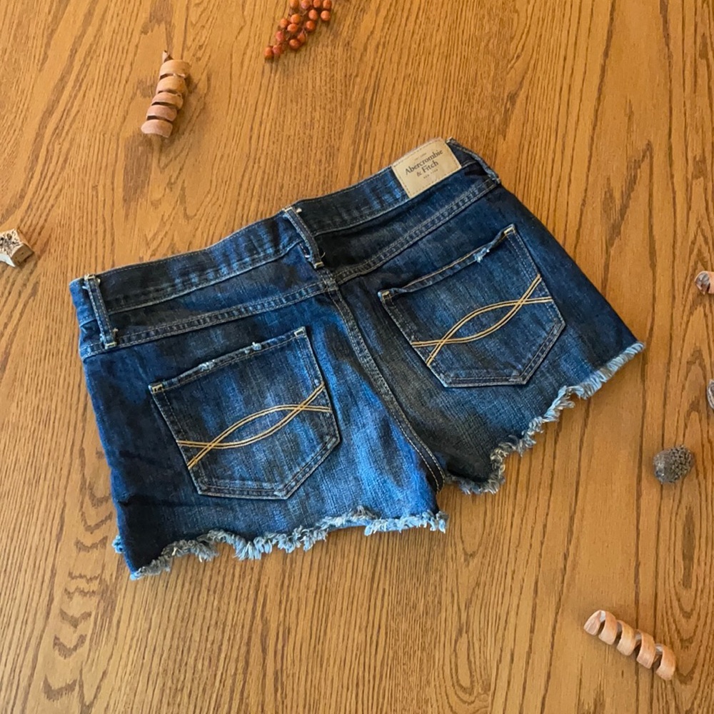 High rise Abercrombie shorts